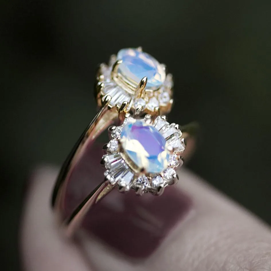 AURELIA. Opal Cluster Gold Ring