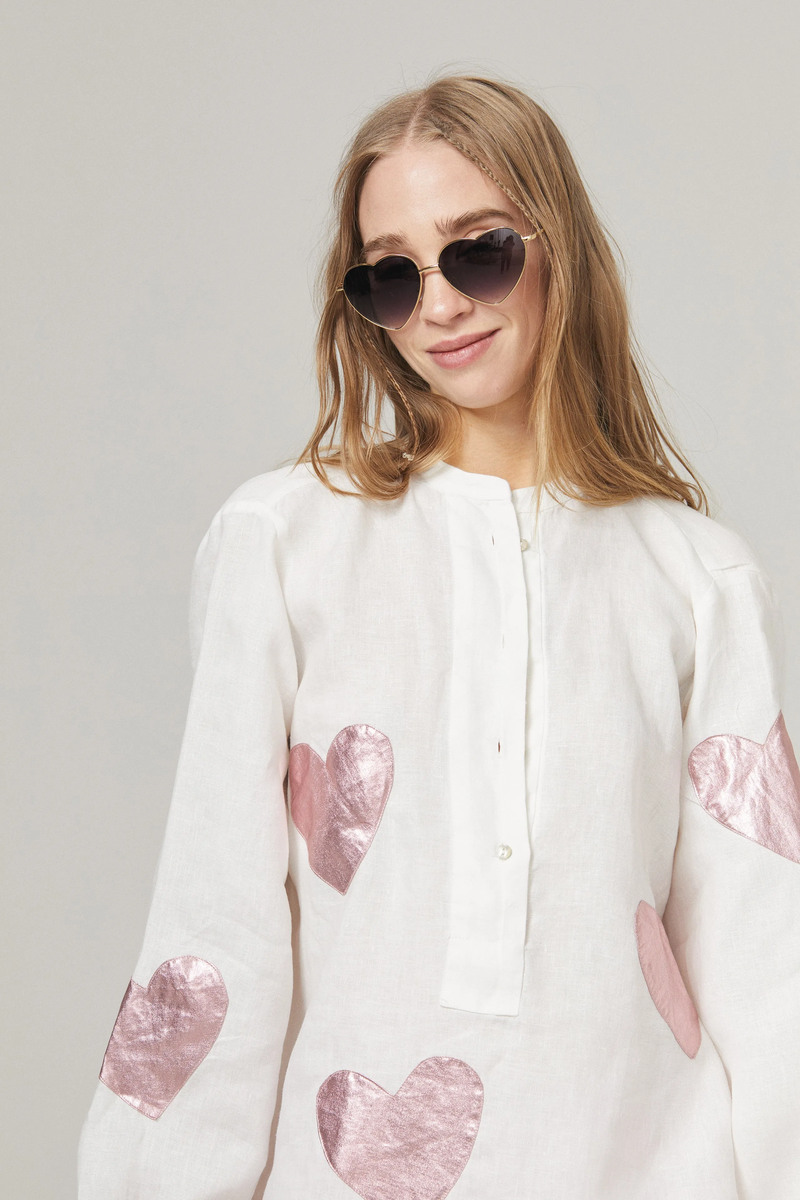 Cupid Linen Shirt - Off-White with Metallic Peach Fuzz