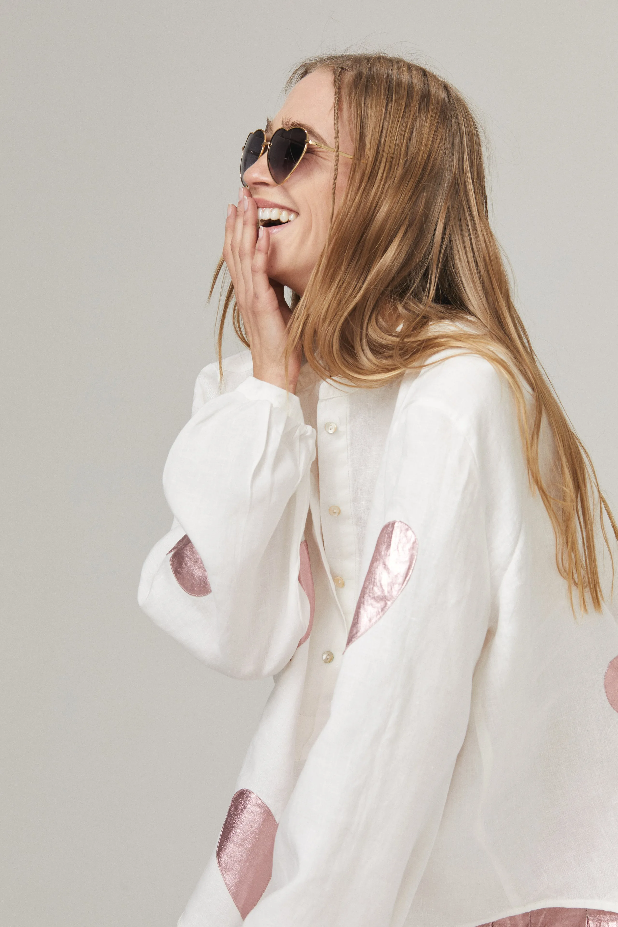 Cupid Linen Shirt - Off-White with Metallic Peach Fuzz