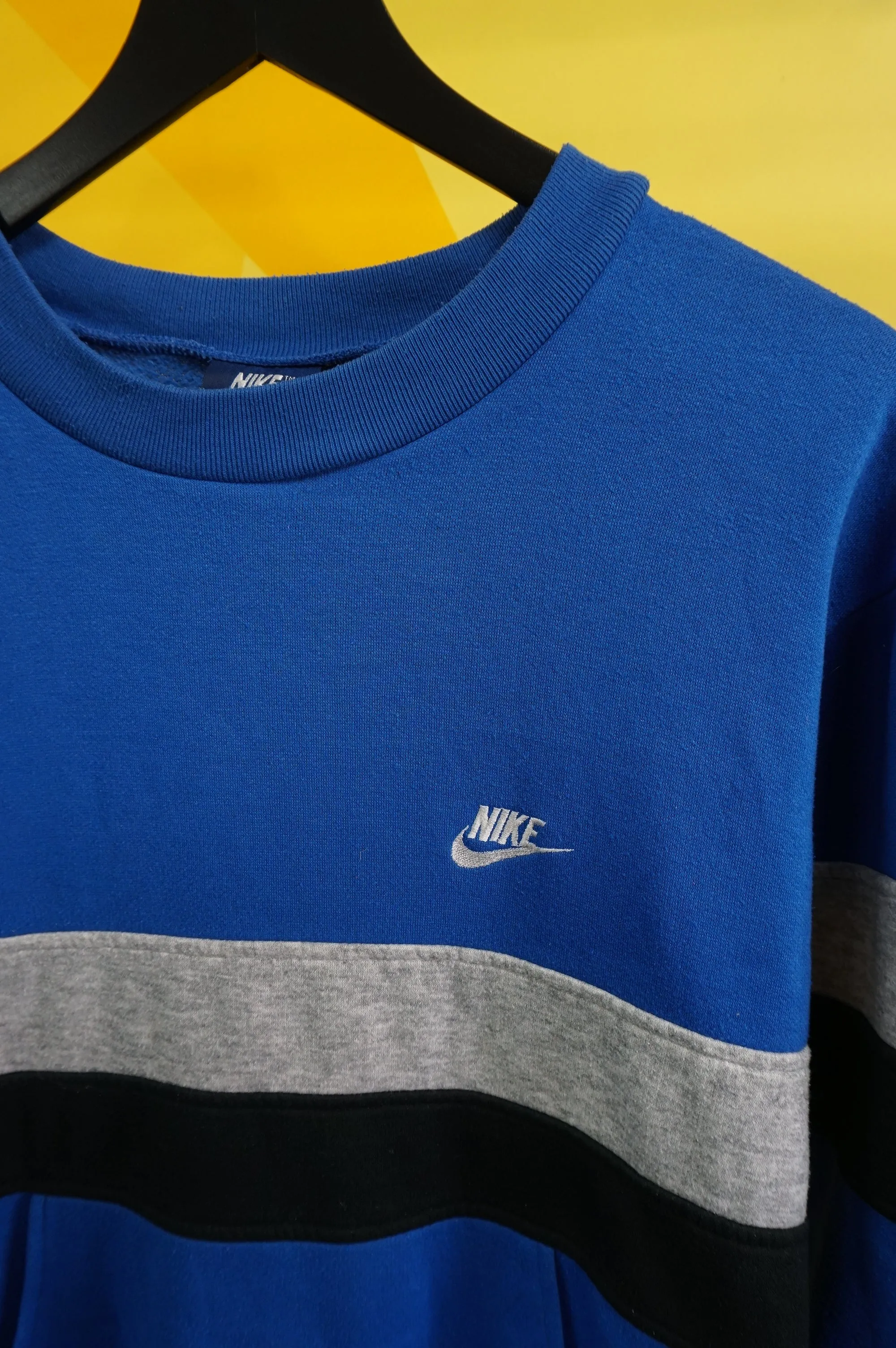 (L) 80s Nike Crewneck